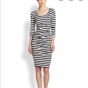 ☀️2/$20 Nicole Miller Jersey Dress